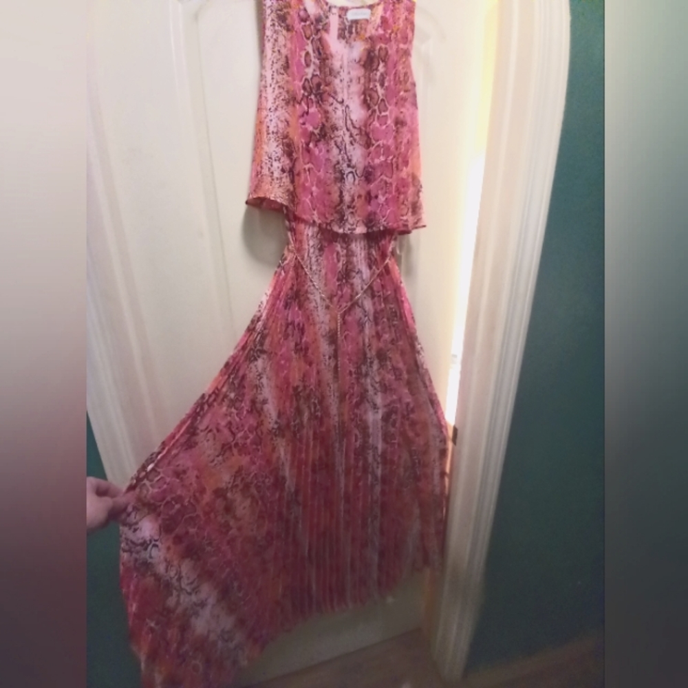 CALVIN KLIEIN LONG DRESS THING MULTI COLORED FLOWING SLIT ON LEFT SIDE SIZE 10